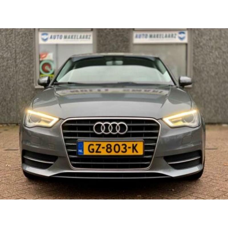 Audi A3 Sportback 1.6 TDI Attr. PL+ Automaat Dealer onderhou