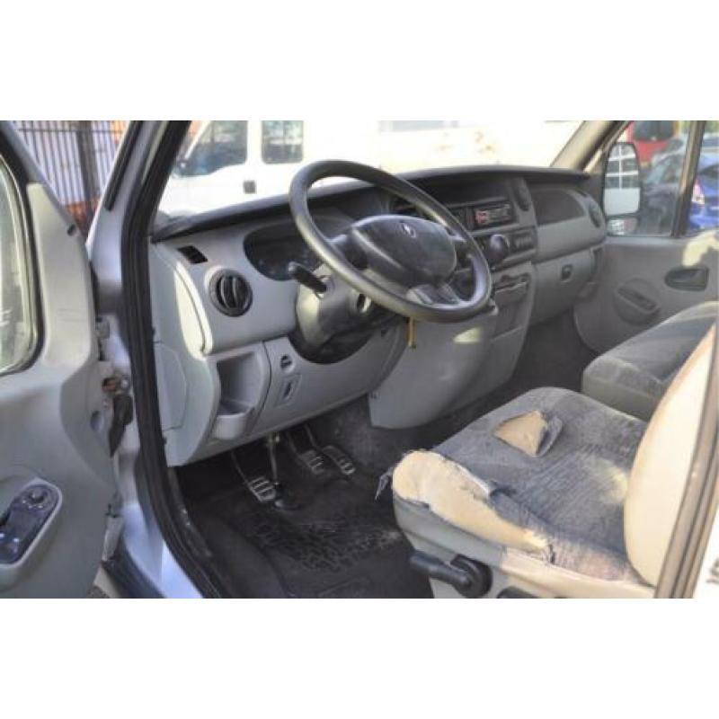 Renault Master T35 2.5dCi L2 H2 APK 11-2020 (bj 2004)