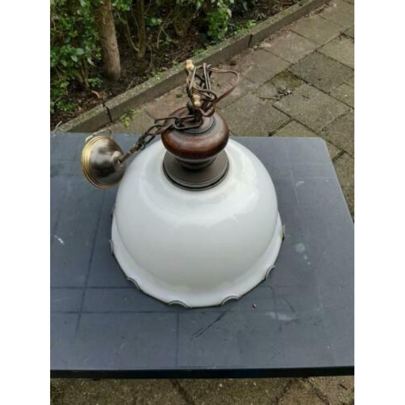 Te koop antiek lamp goed in staat bieden maar