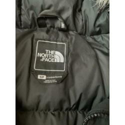 The Northface - Zwarte donzen jas met capuchon maat S