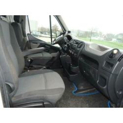 Renault Master T35 2.3 dCi L2H2