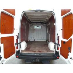 Renault Master T35 2.3 dCi L2H2