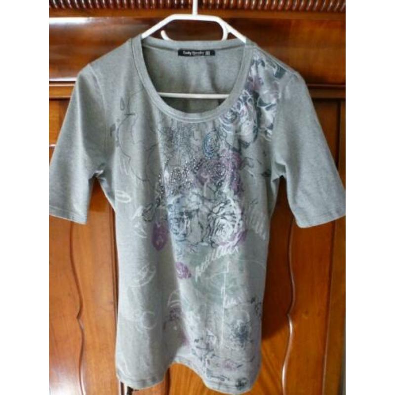 Shirt ~t-shirt Betty Barclay ~ maat M ~ 38