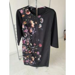 Ted baker zwarte jurk met bloemen mt 38 40