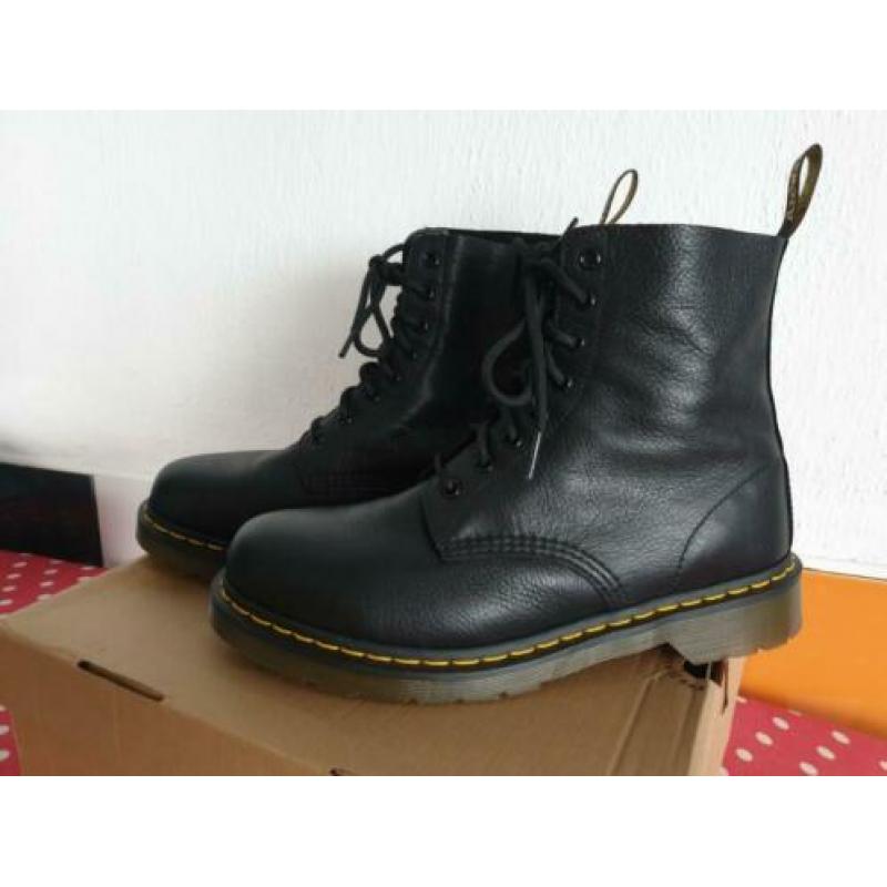 Dr. Martens maat 43