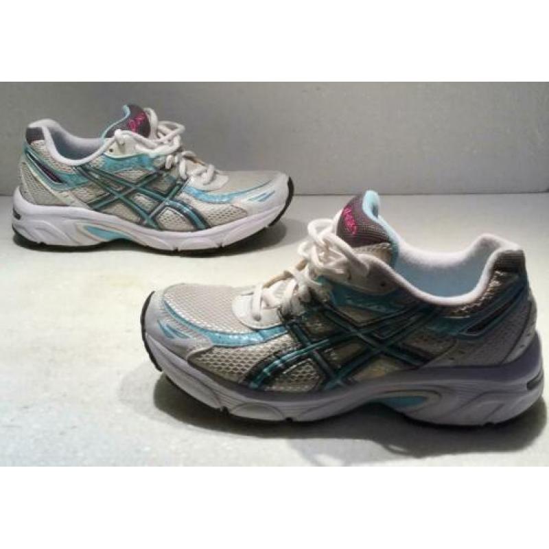 ASICS GEL, HARDLOOPSCHOENEN / SPORT SCHOENEN, maat 38 (US 7)