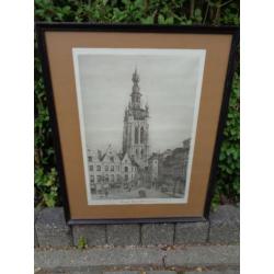 Oude tekening met zicht op Kortrijk in een lijst achter glas