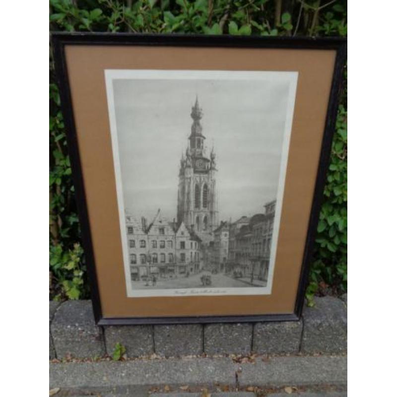 Oude tekening met zicht op Kortrijk in een lijst achter glas