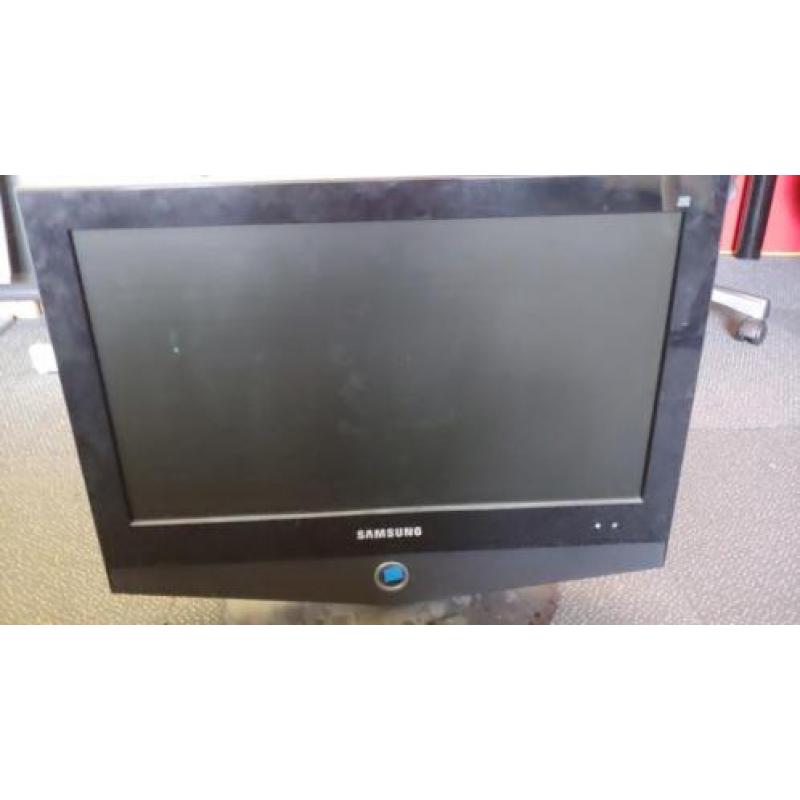 Samsung le32r32b tv