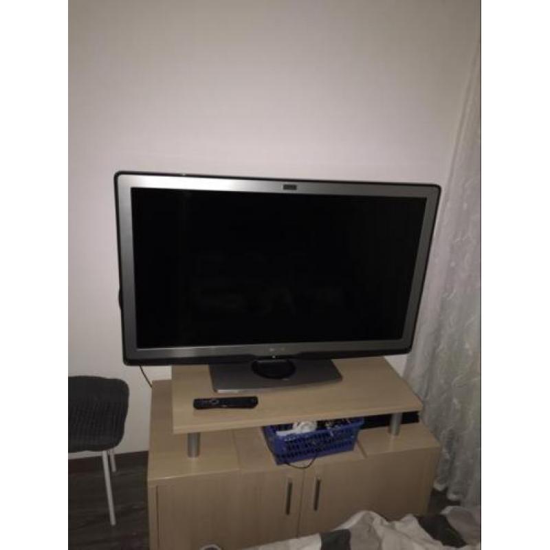 Plasma tv 46 inch ambillight 3 zijdig