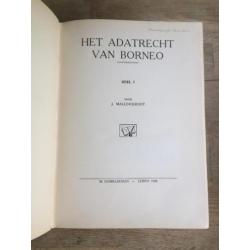 Mallinckrodt Adatrecht van Borneo 1928 2 delen complete set