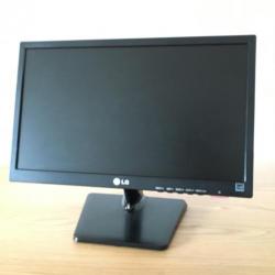 LG LED LCD Monitor E1942