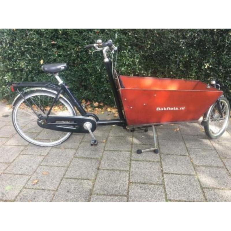 Bakfiets Cargo long overcompleet.